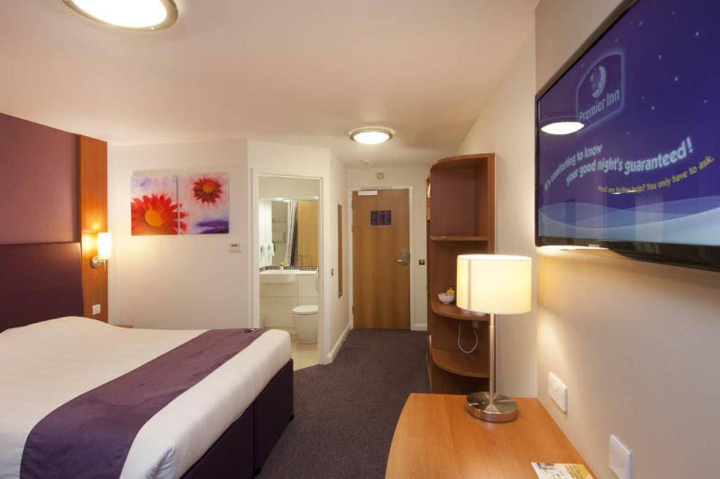 Dundee East Premier Travel Inn المظهر الخارجي الصورة